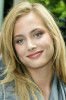 Nora Arnezeder